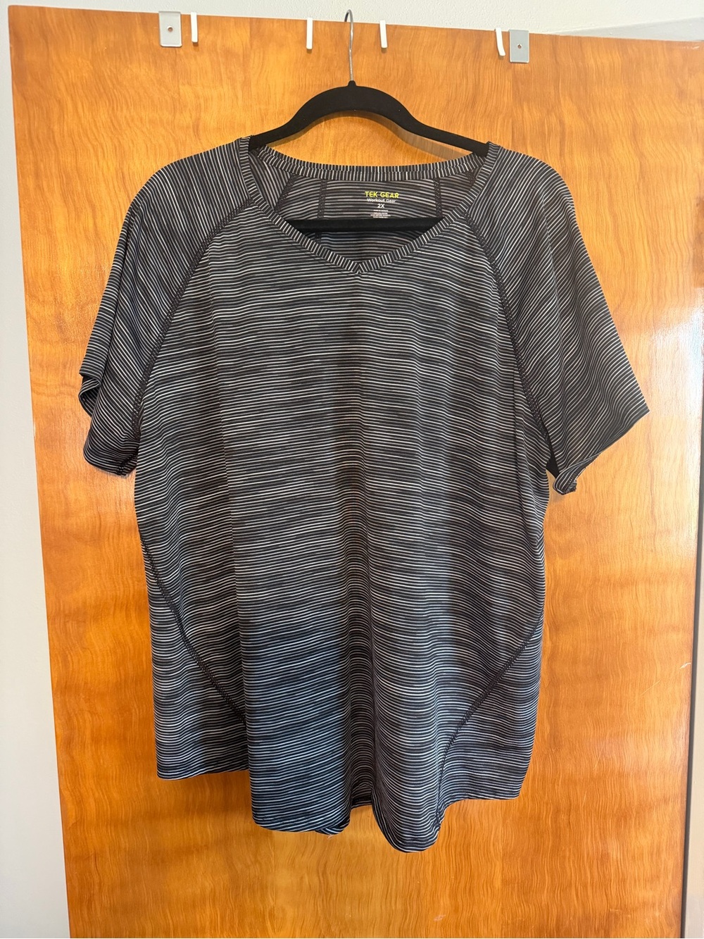 Tek Gear Women’s lot of workout shirts size 2X